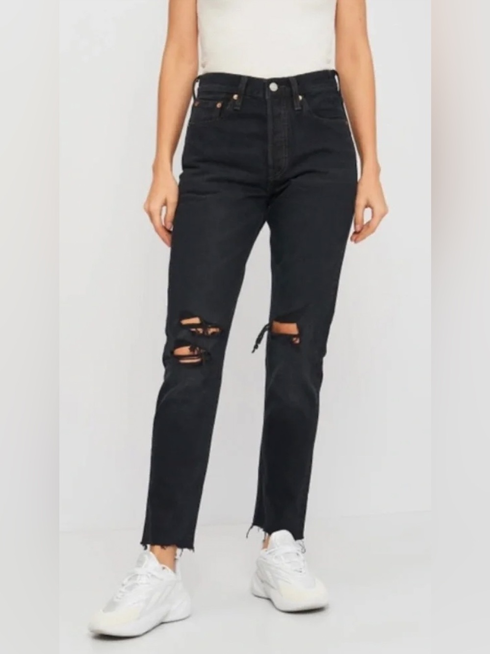 Levi’s 501 Destroyed Jeans